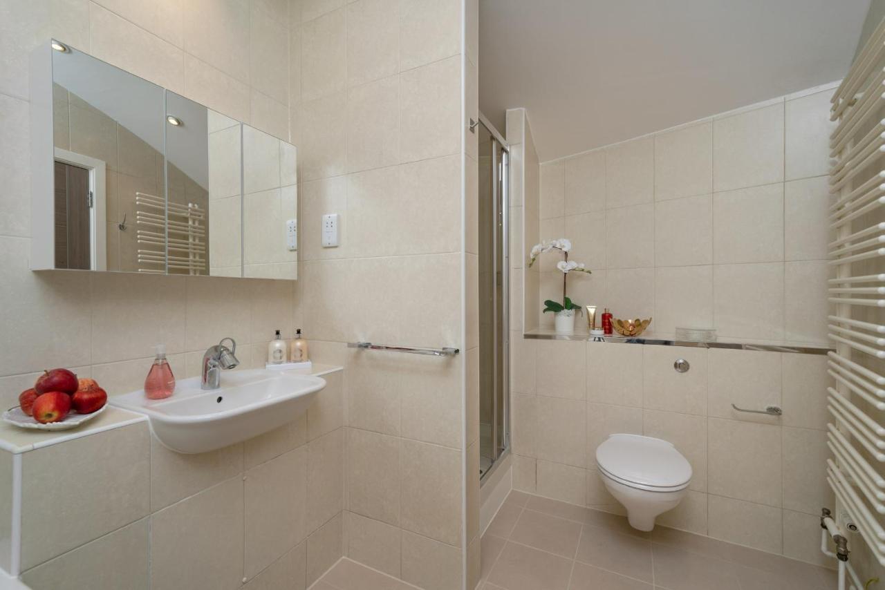 Huge & Central 3 Bedr, 4 Beds, 2,5 Bath Covent Gdn London Exterior photo